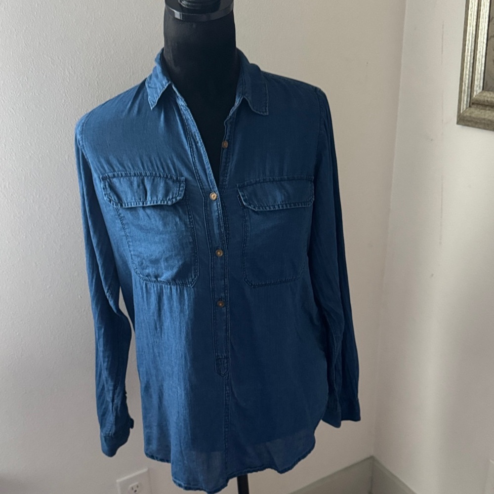 J. Crew 1/4 button down long sleeves light chambray‎ tunic blouse Sz 2